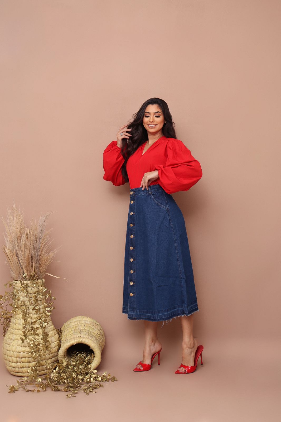 7266138864411d4afa6ee4838e96c86d.jpg Saia Jeans Cristã Cintura Alta Azul Escuro Com Botões e Bolsos Moda Feminina Evangélica - Imagem 3